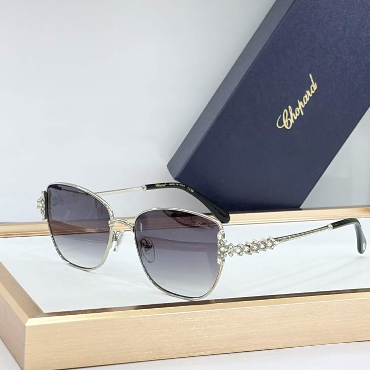Picture of Chopard Sunglasses _SKUfw80050468fw